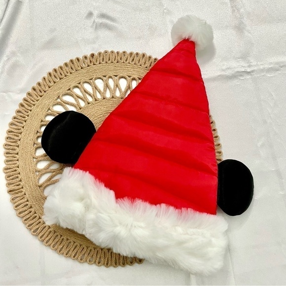 NWT Disney Mickey Mouse Quilted Santa Hat Christmas Holiday - Picture 2 of 4